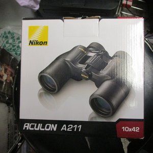 Nikon Aculon A211 10x42 Binoculars